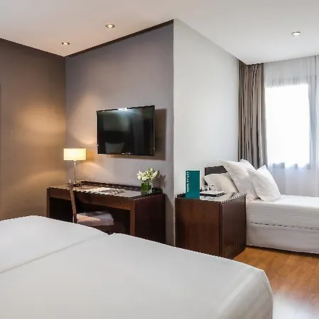 Occidental Hotel 4*