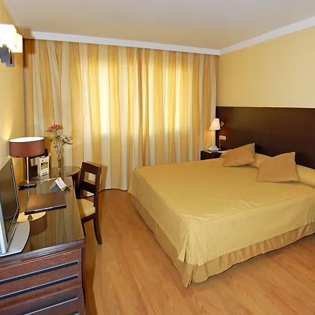 Occidental Hotel 4*